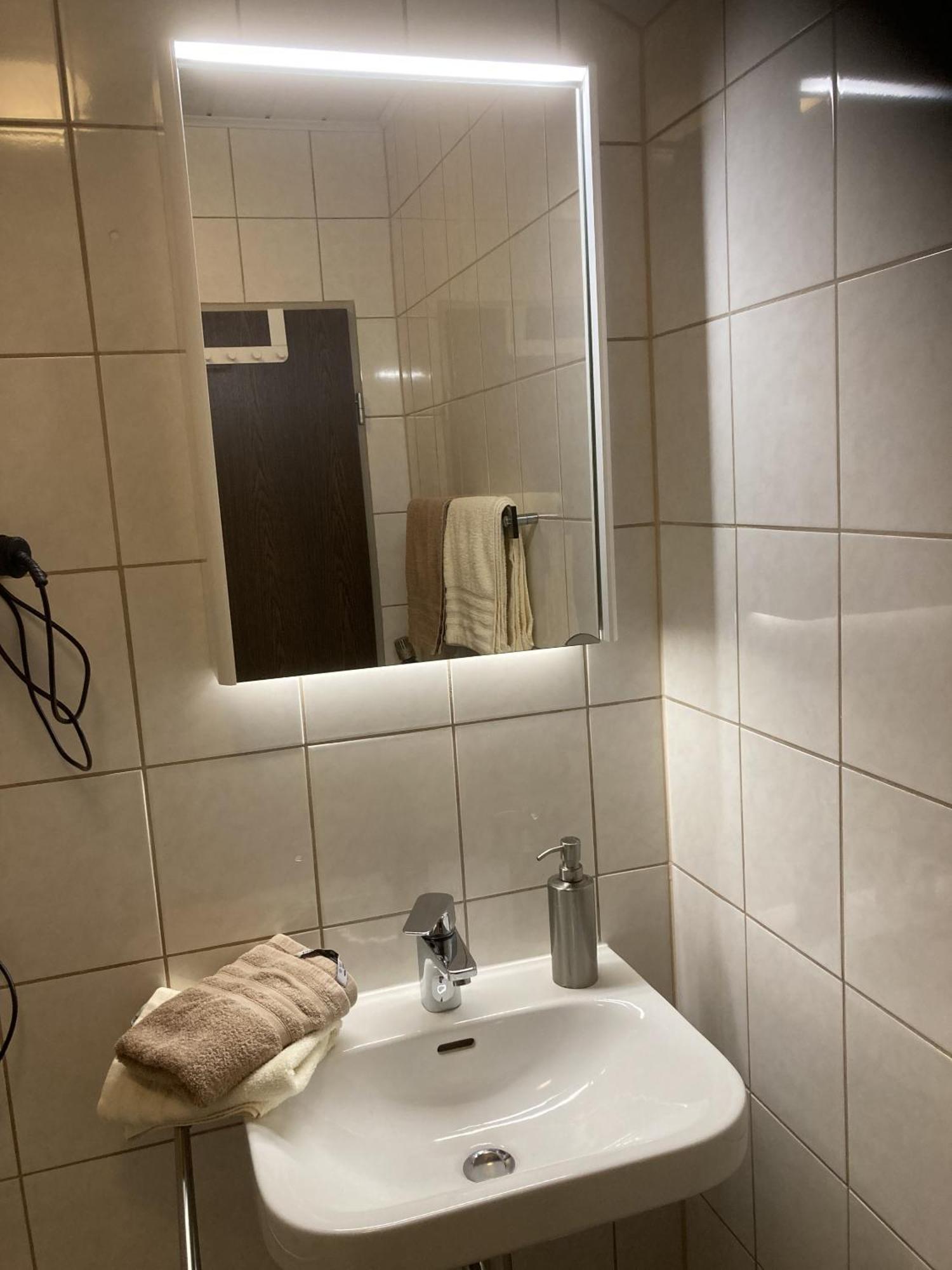 Huus Stoertebeker Acomodação com café da manhã Dornumersiel Quarto foto